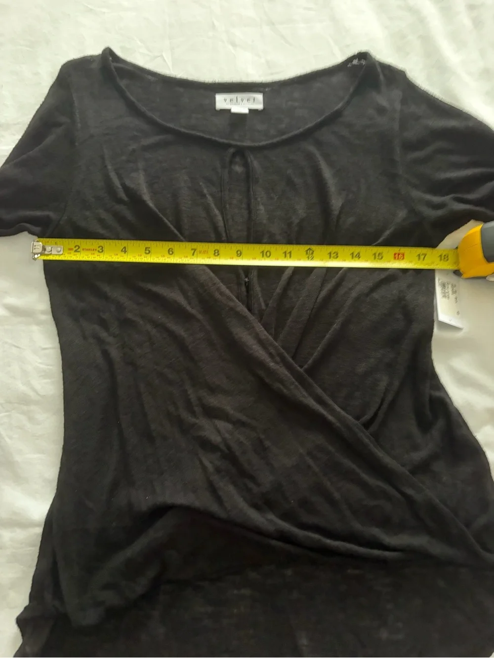 Velvet by Graham & Spencer Black Twist-Front Long Sleeve Top Size Medium NWT